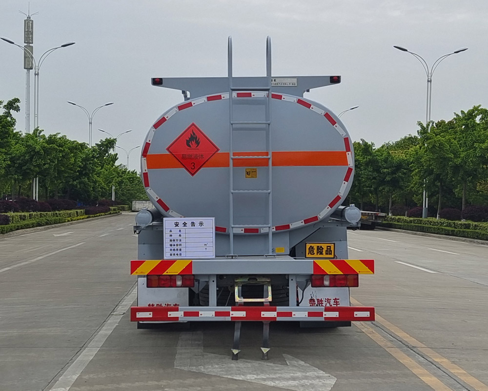 楚胜牌CSC5326GYYZK6A型运油车