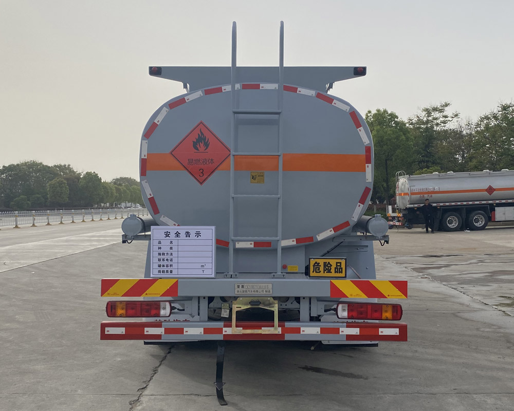 楚胜牌CSC5180GYYC6A型运油车