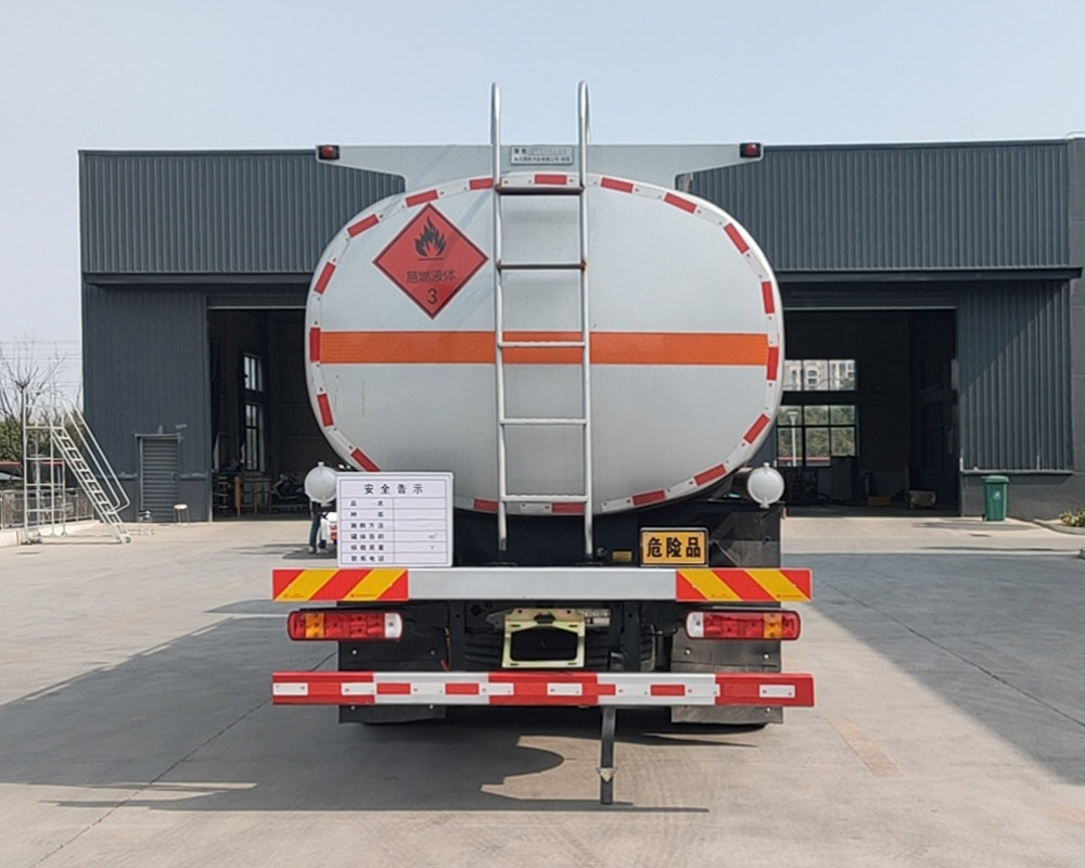 楚胜牌CSC5327GYYZ6型运油车