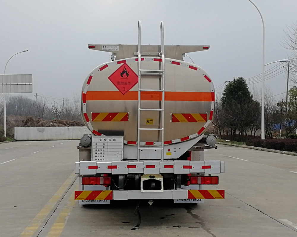 楚胜牌CSC5326GYYLZK6A型铝合金运油车