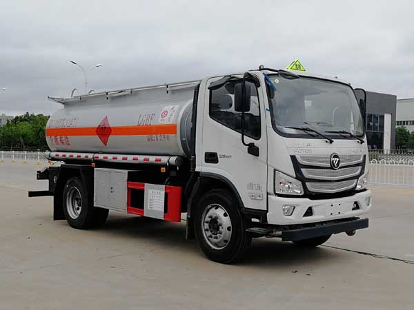 楚胜牌CSC5128GJYB6A型加油车