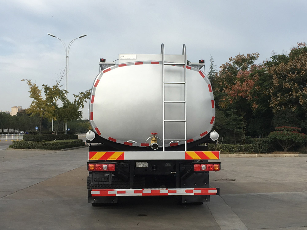 楚胜牌CSC5251TGYSM6型供液车