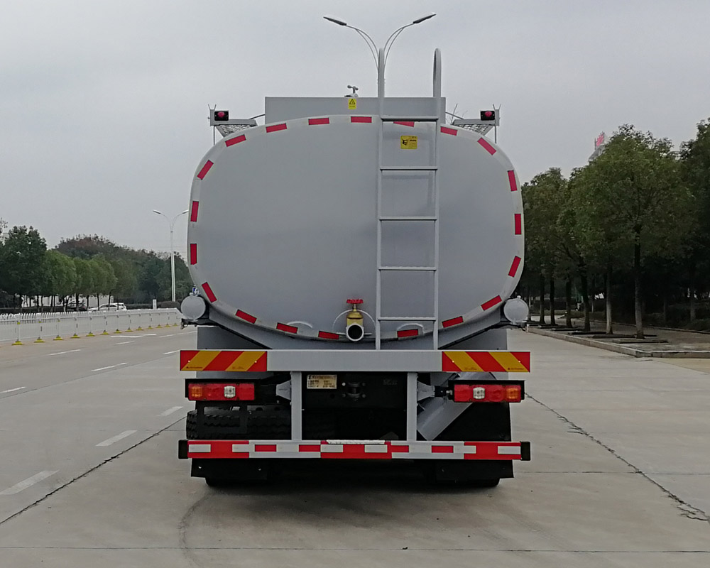 楚胜牌CSC5311TGYSM6型供液车